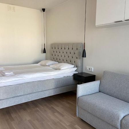 Parvekkeellinen Yksioe Keskustassa Apartment Turku Exterior foto