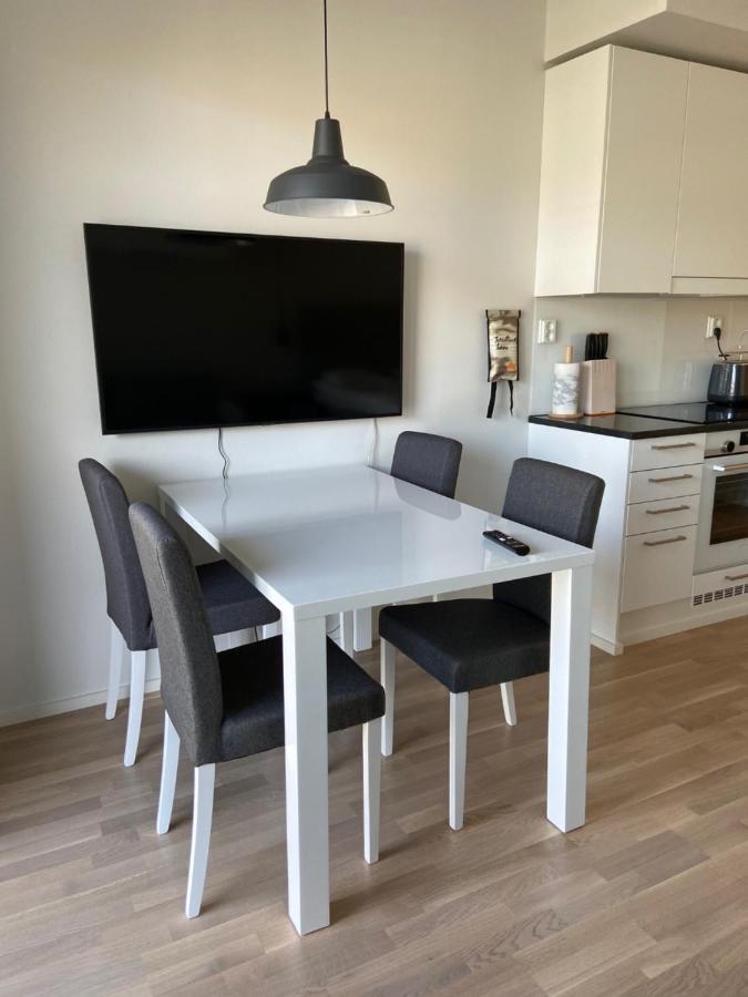 Parvekkeellinen Yksioe Keskustassa Apartment Turku Exterior foto