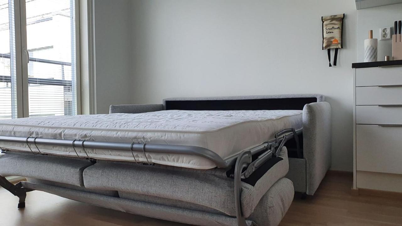Parvekkeellinen Yksioe Keskustassa Apartment Turku Exterior foto